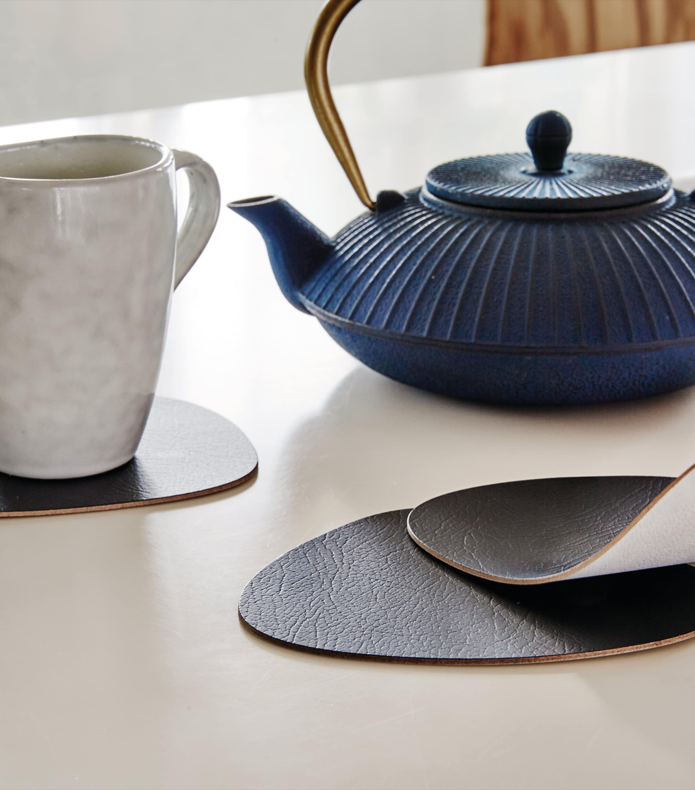 LIND DNA Curve coasters set of 4, UK version