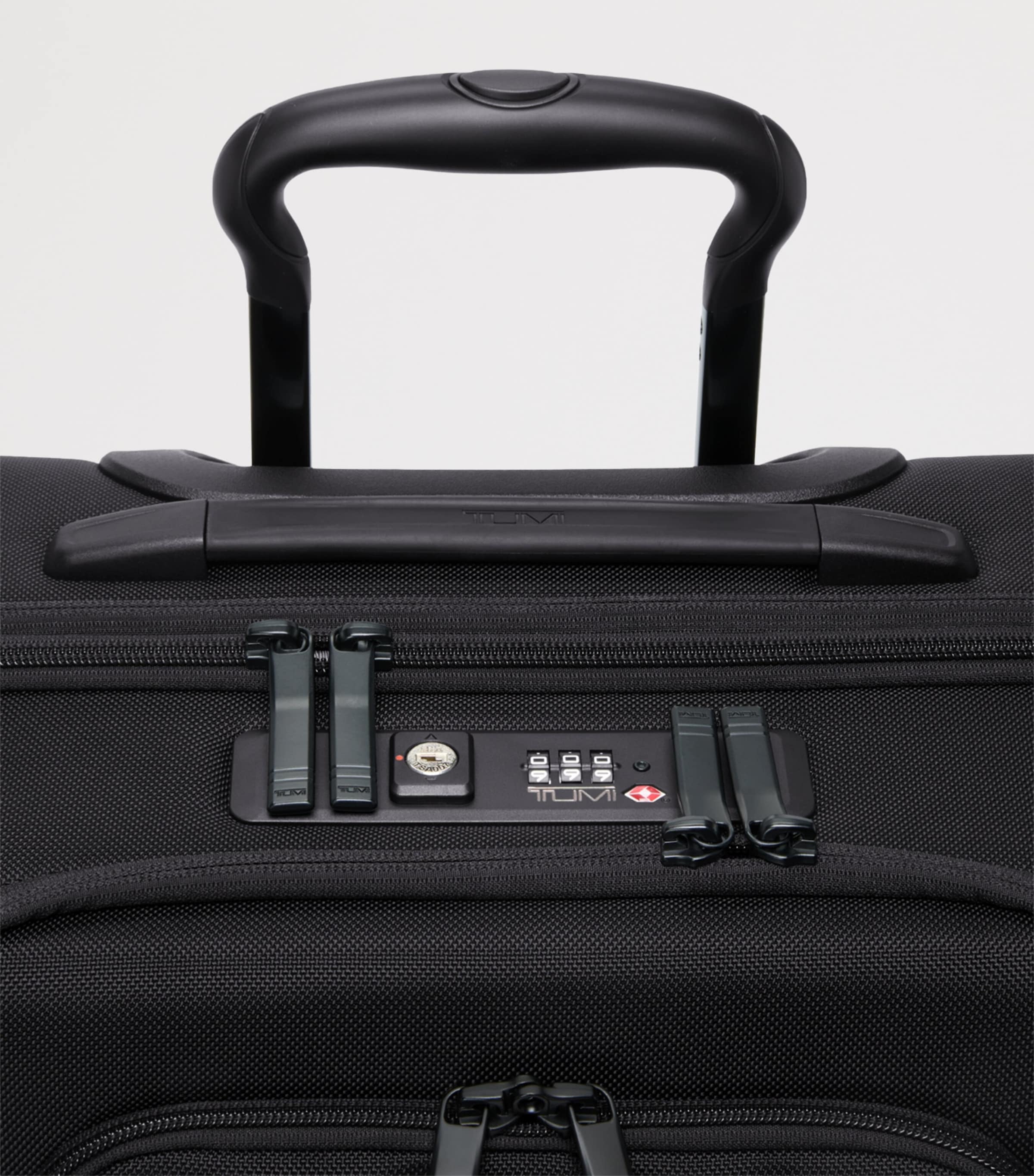 Tumi Alpha 4 carry-on suitcase Large - British product