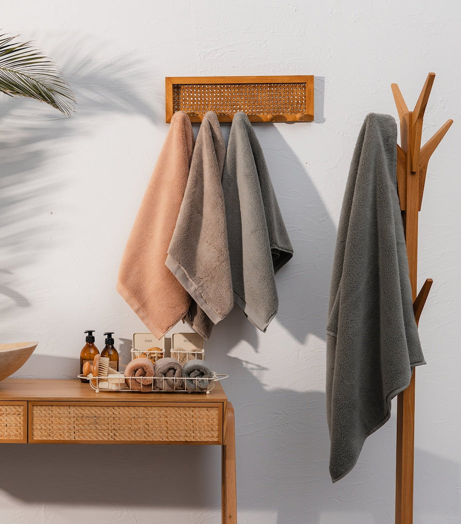 Hamam Olympia bath sheet 100cm x 180cm, UK version