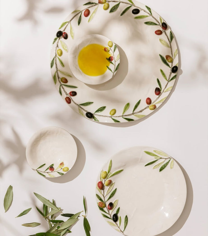 Bordallo Pinheiro x Esporão Olival starter plate 22.5cm, imported from the UK