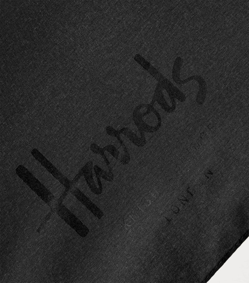 Harrods logo umbrella, UK version