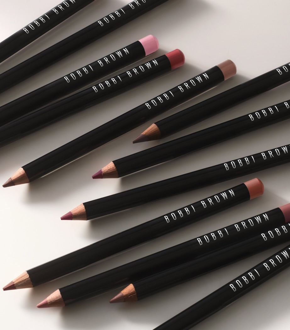 Bobbi Brown lip pencil with velvety formula - British product