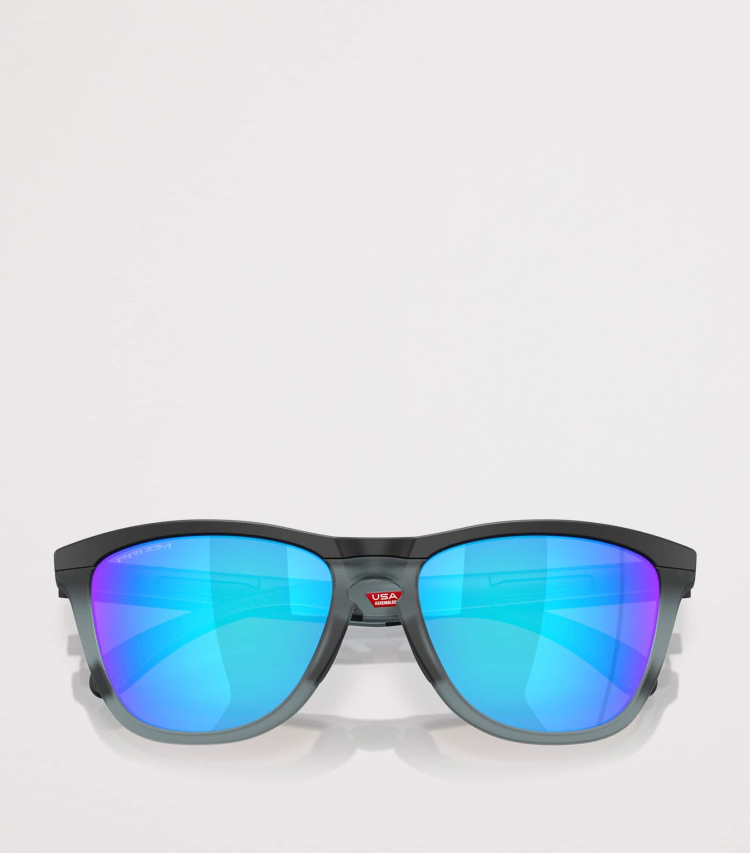 Lunettes de soleil Oakley Frogskins Range modèle 0OO9284 (marque britannique)