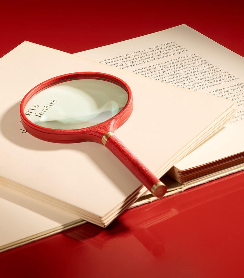 Assouline leather archival magnifying glass - British product