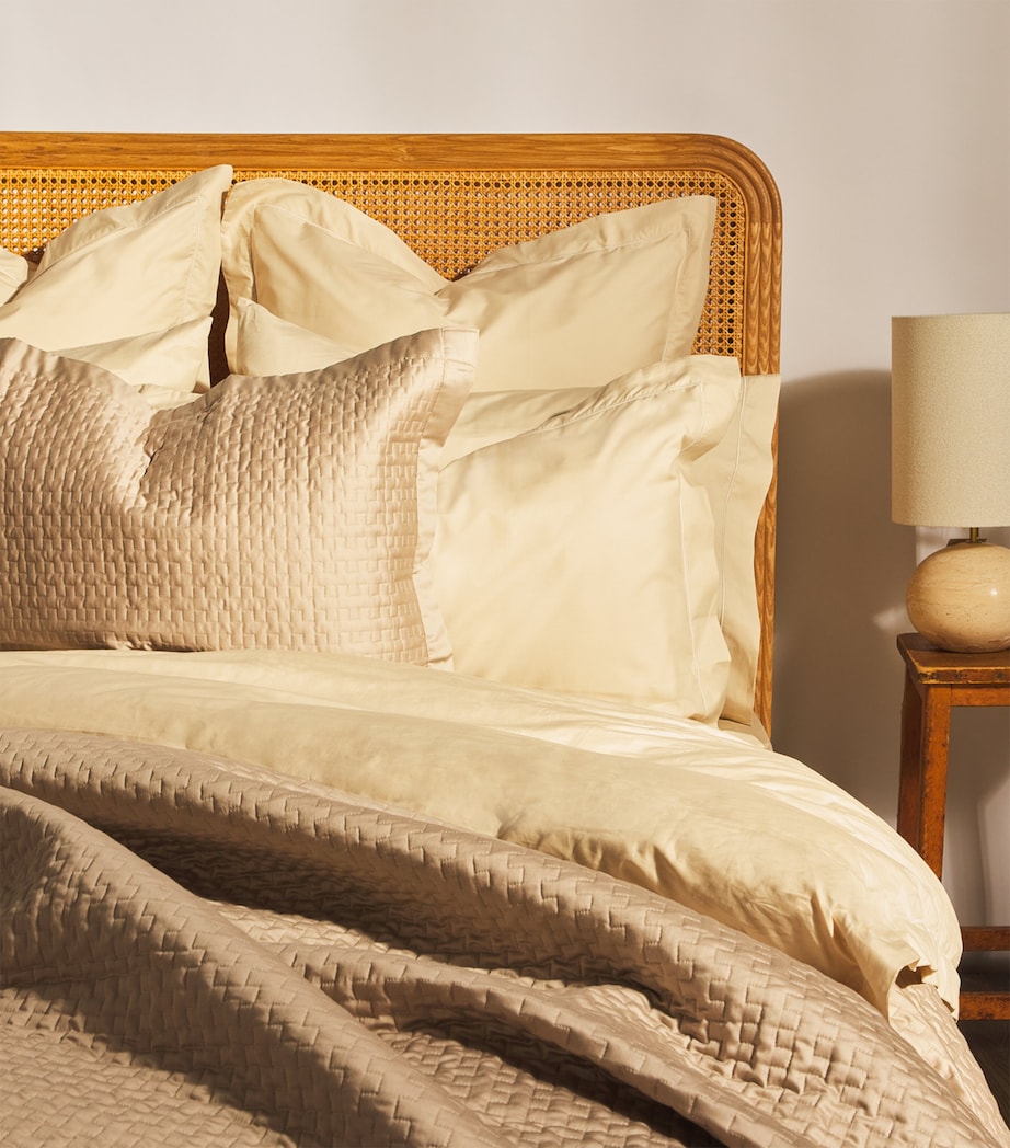 Harrods of London Chester Square pillowcase pair 65cm x 65cm, UK version