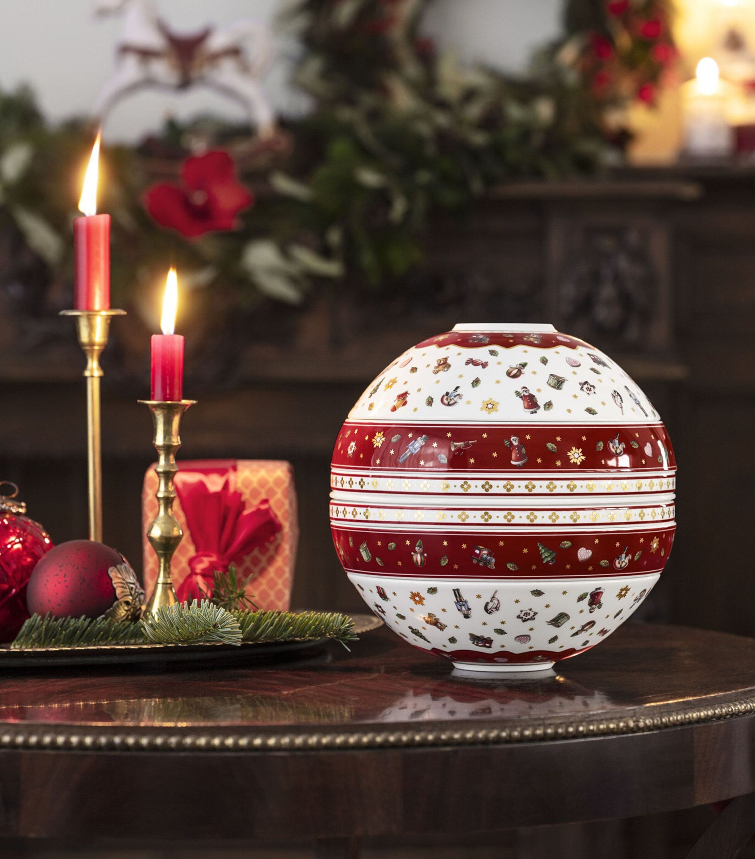 Villeroy & Boch Christmas tableware set (British brand)