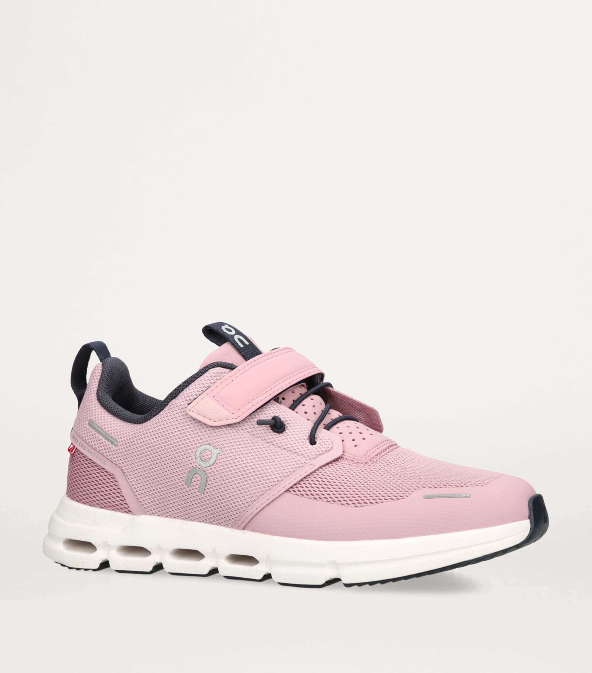 On Cloud Play trainers imported from the UK