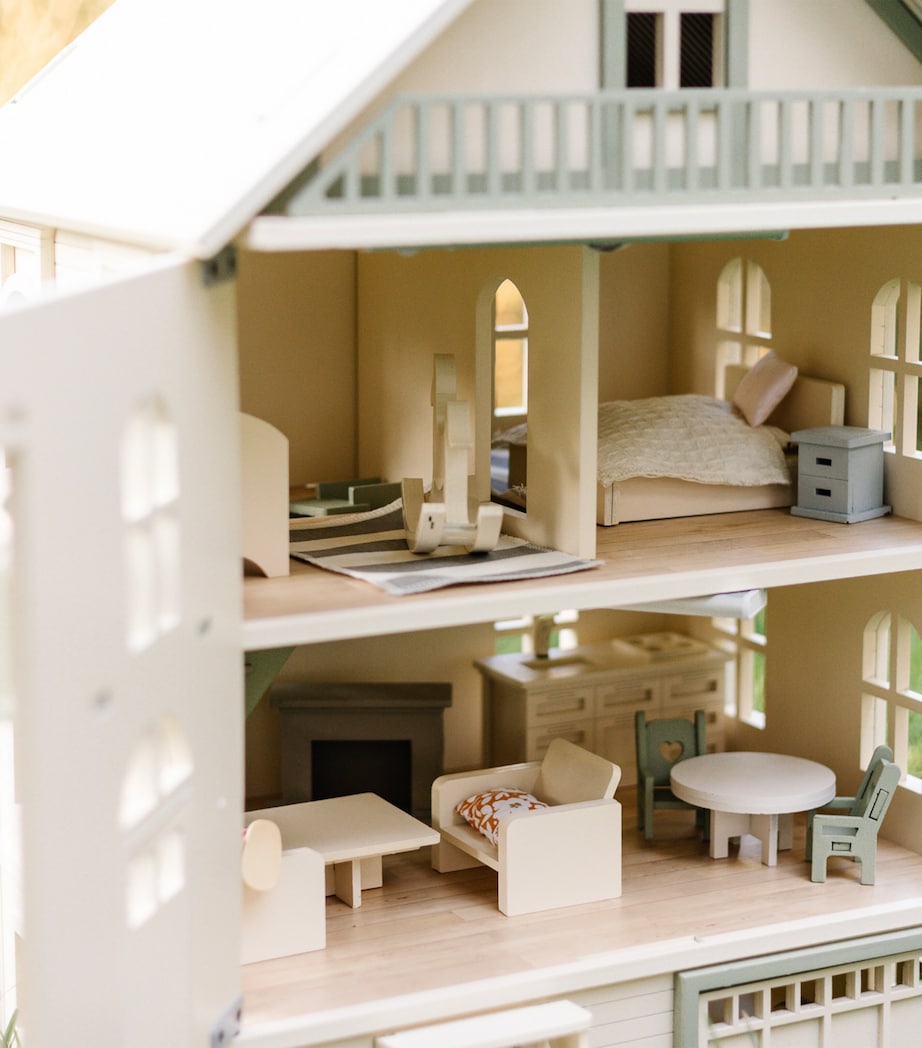 Little Forest Animals San Francisco themed dollhouse 63cm, UK version