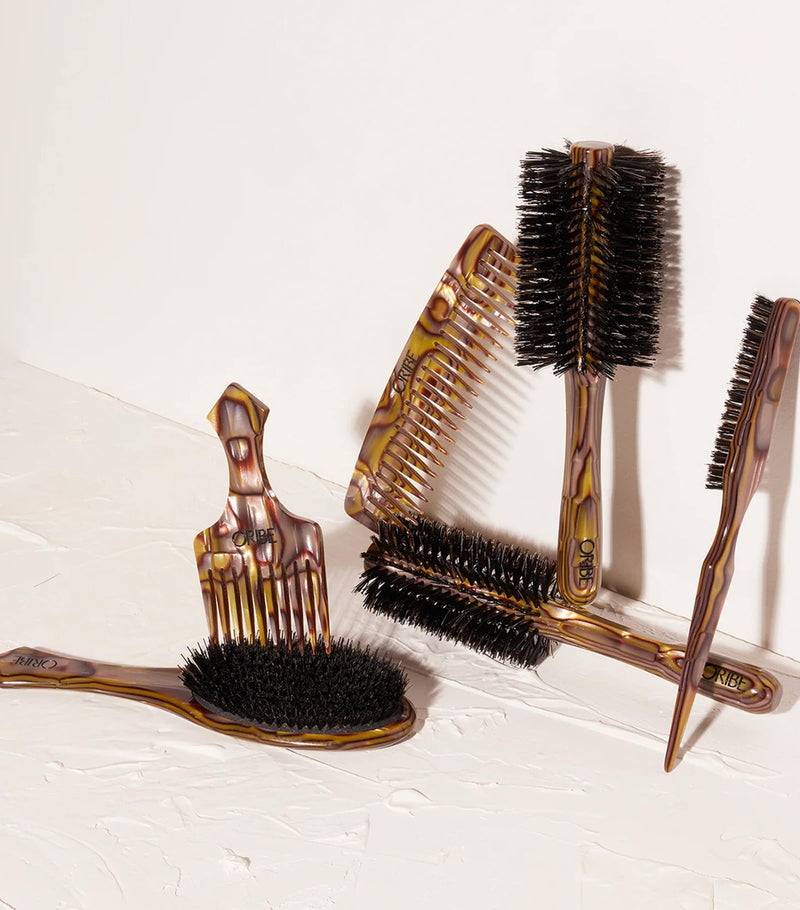 Oribe teasing brush (British brand)