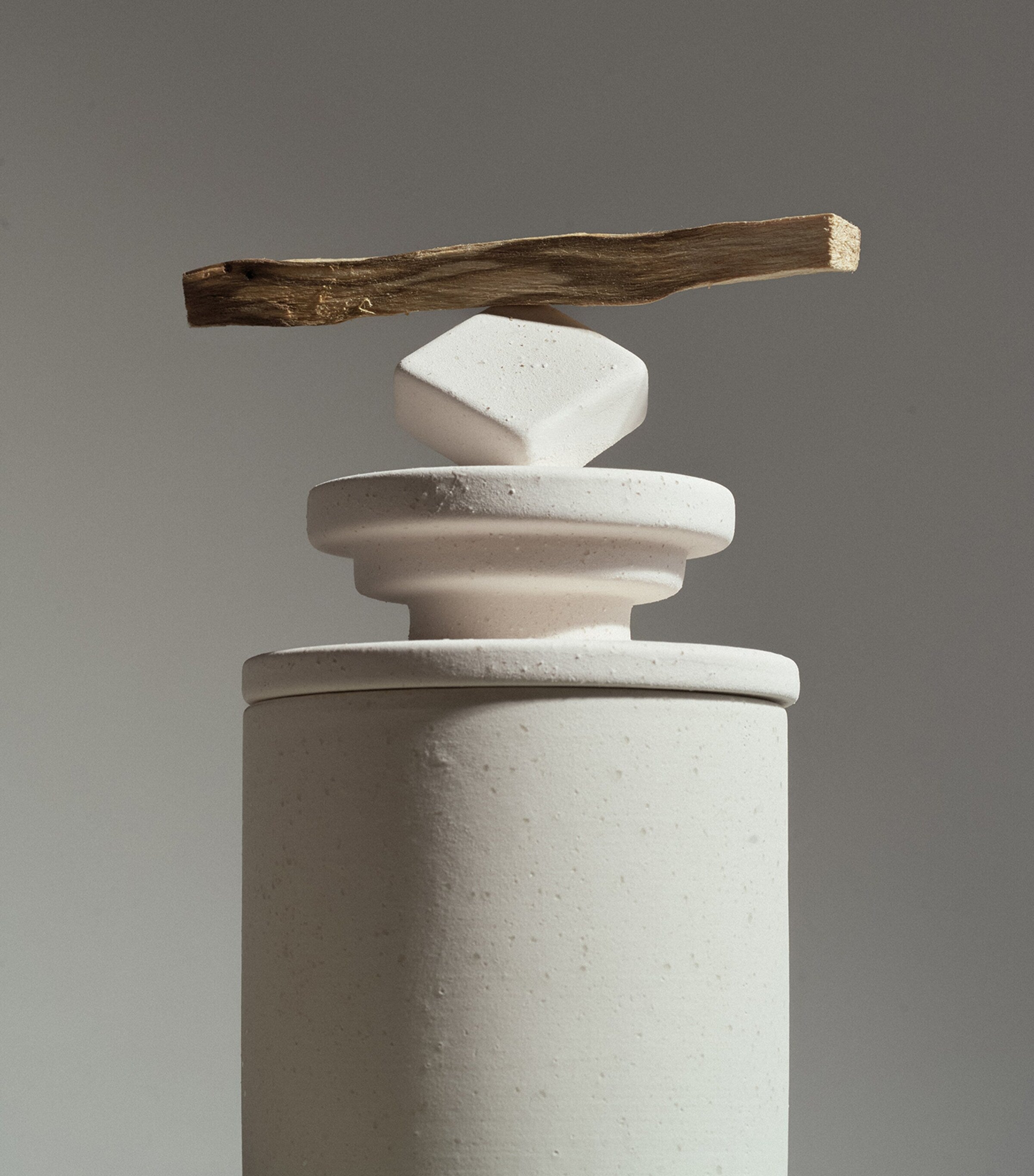 Olfactif Virgo Palo Santo candle 240g, imported from the UK