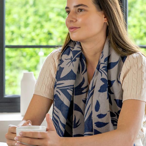 POM jacquard scarf blue and grey leaf silhouette, imported from the UK
