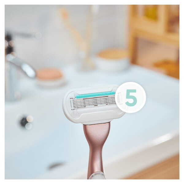 Venus Deluxe Smooth Sensitive RoseGold Razor - 1 Blade GOODS Sainsburys   