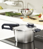 Fissler Vitavit Premium pressure cooker with insert 22cm - British product