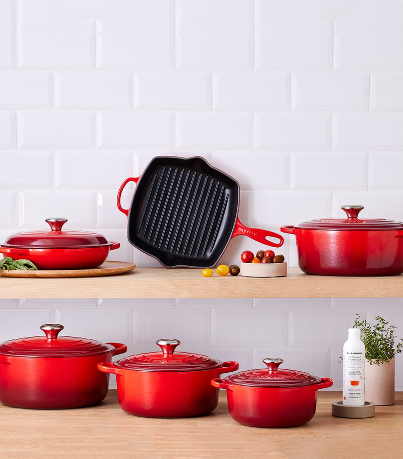 Le Creuset oval cast iron casserole dish 35cm, UK version