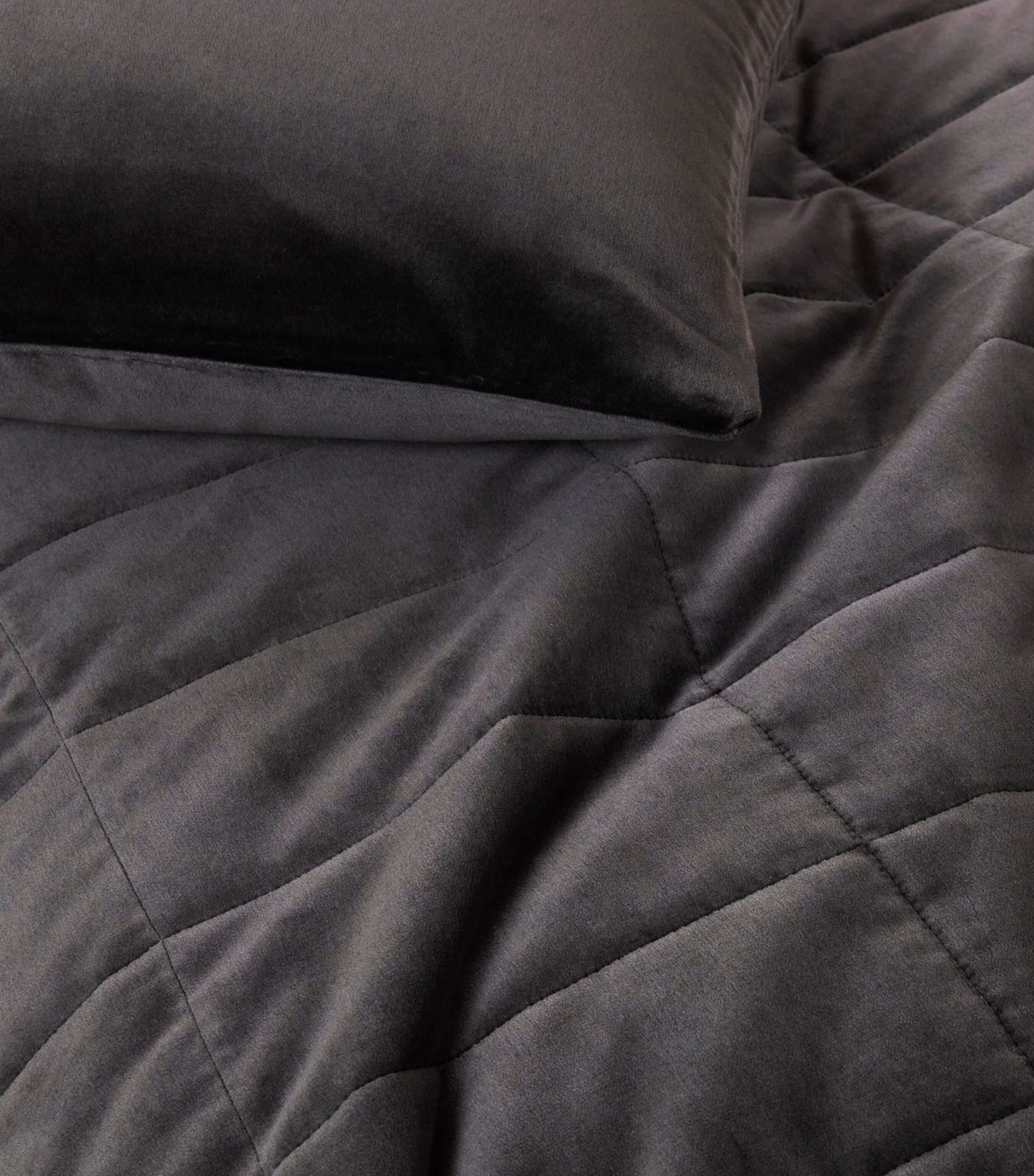 Frette Velvet Cushion Cover 65cm x 65cm - British product