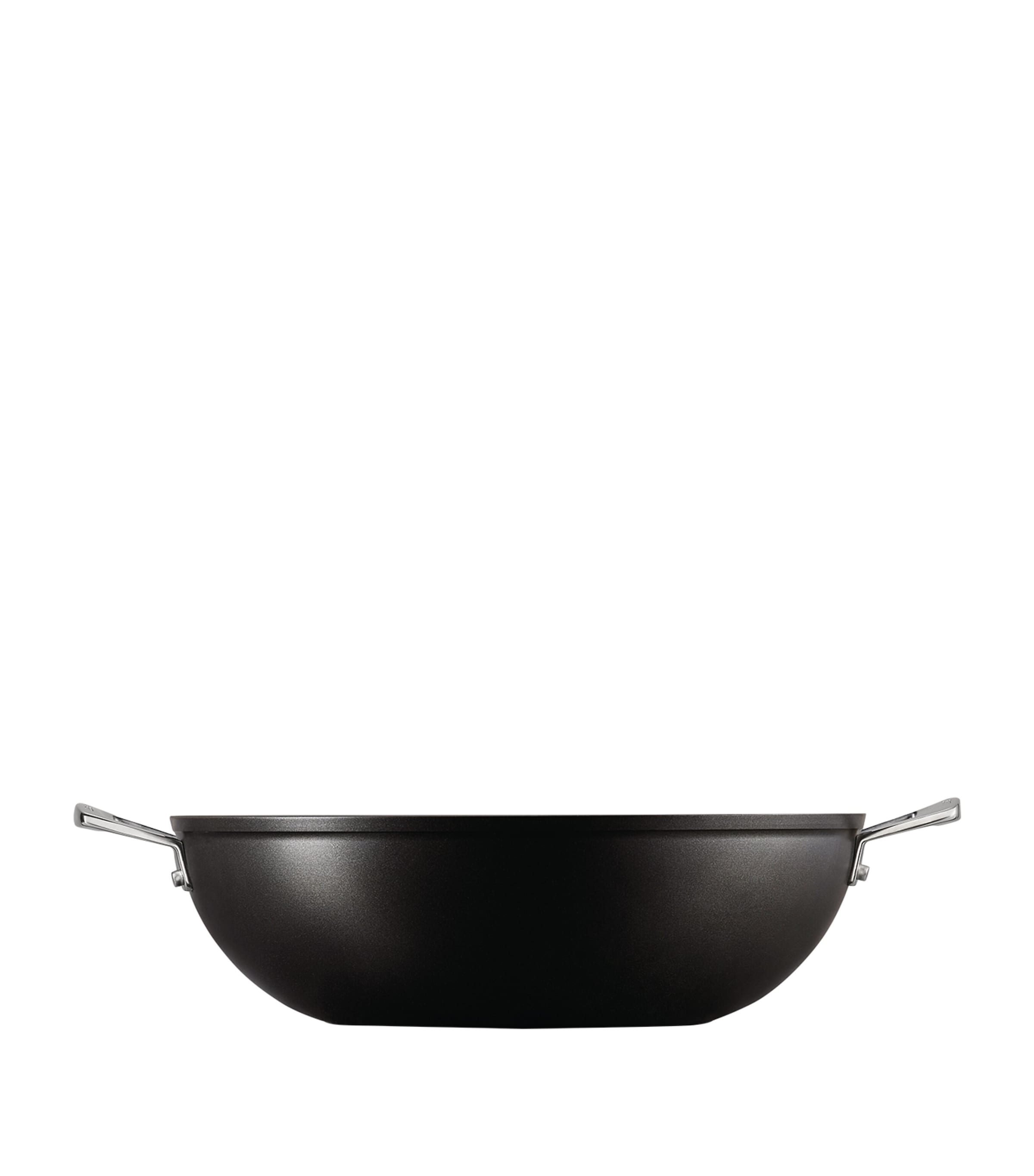 Le Creuset toughened non-stick wok 32cm, UK version