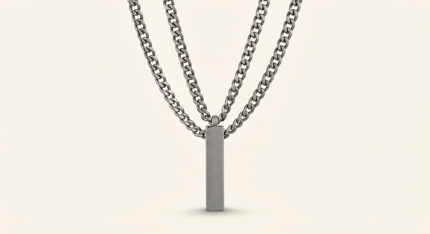 Louis Vuitton sterling silver LV Whisper necklace 57cm (British brand)