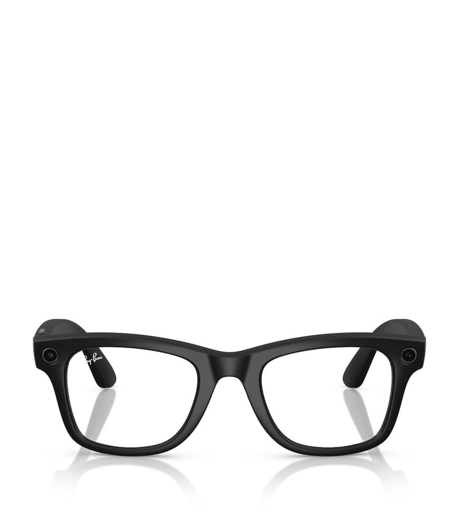Ray-Ban Meta Headliner smart sunglasses with transition lenses - British product