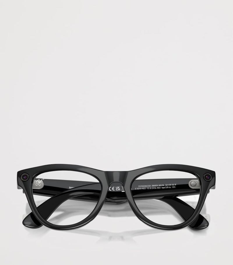 Ray-Ban Meta Smart Skyler sunglasses with camera - British product