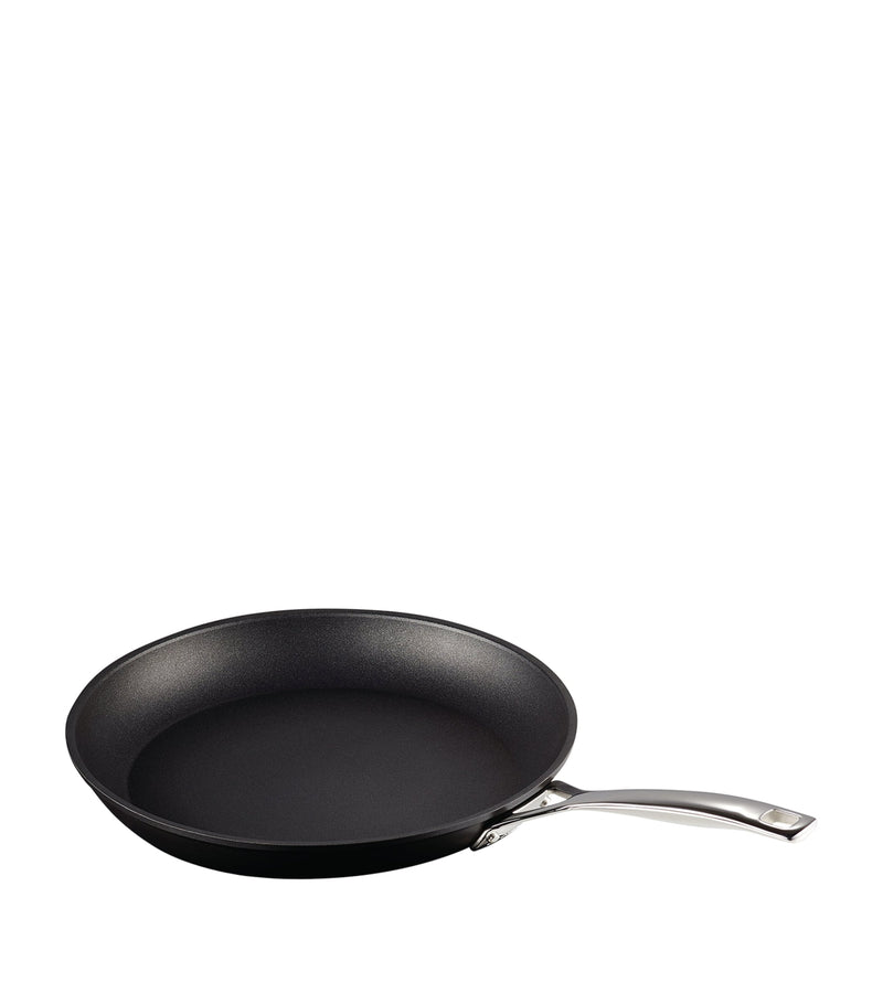Le Creuset toughened non-stick shallow frying pan 31cm, UK version