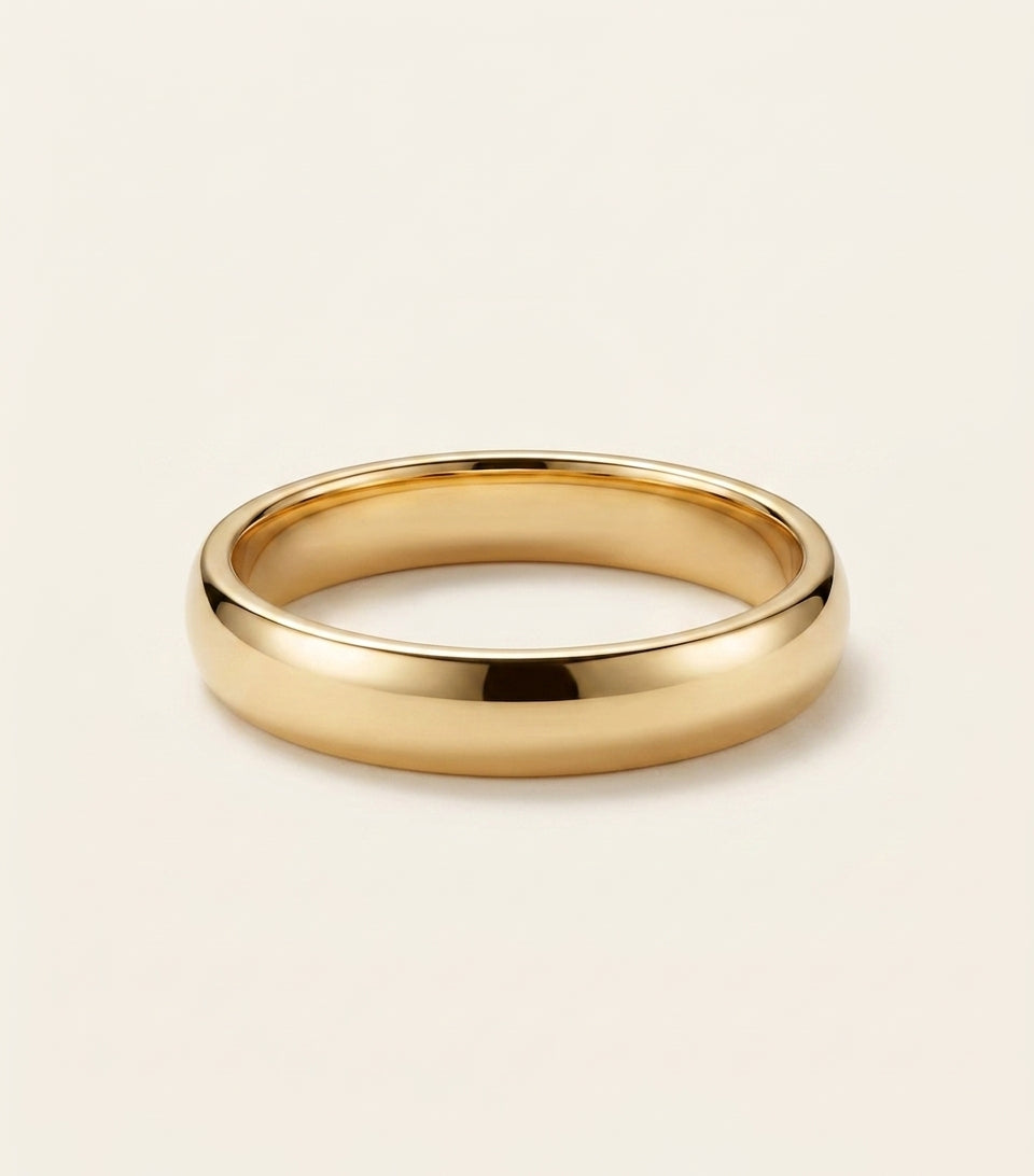 Cartier C de Cartier wedding ring in yellow gold, 4mm (British brand)