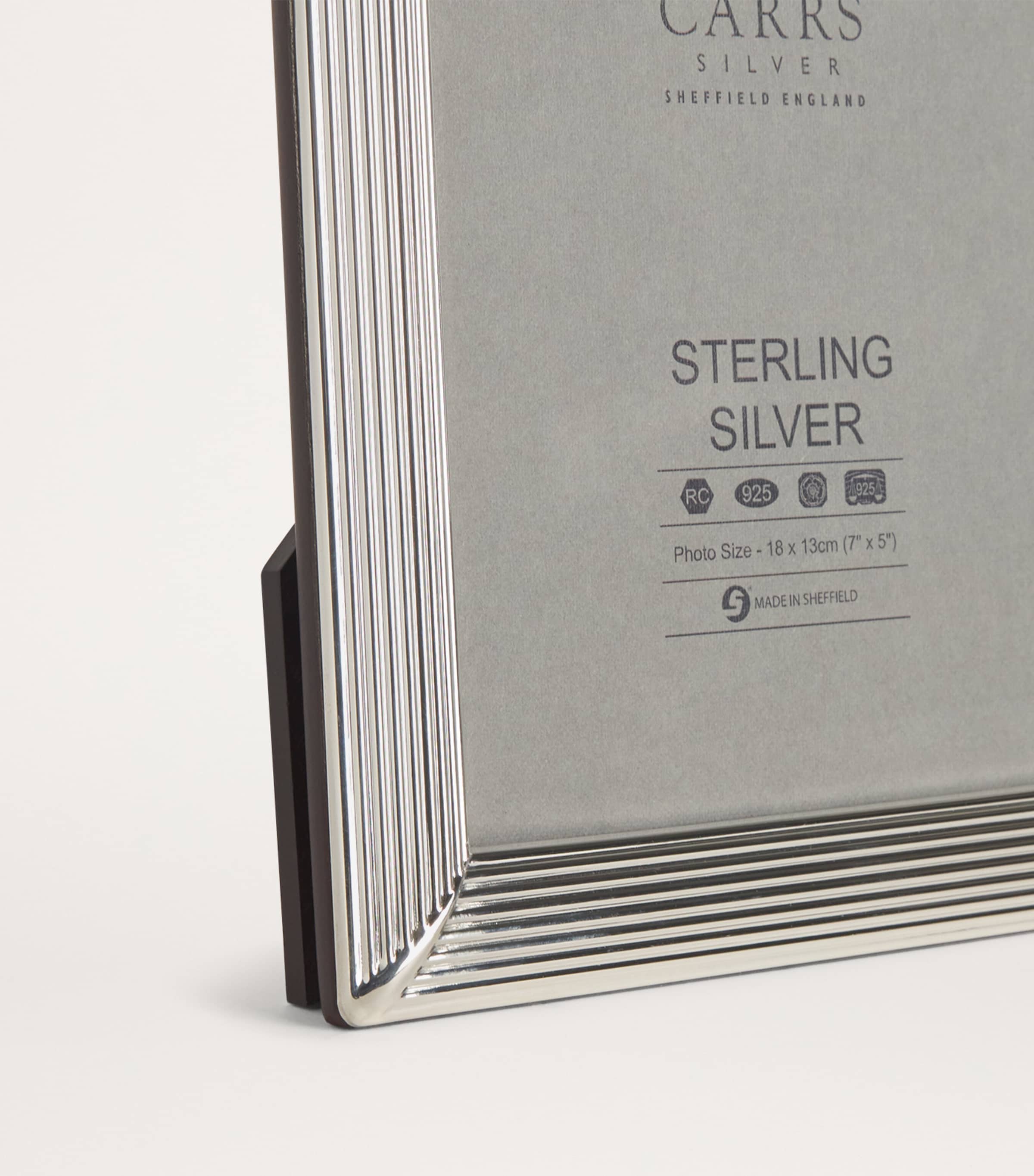 Carrs Silver sterling silver fluted photo frame 6x4 inches - British product