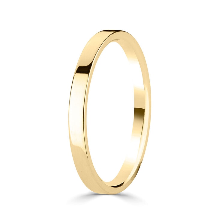 Flat court wedding ring 18ct yellow gold 2.0mm width, UK version