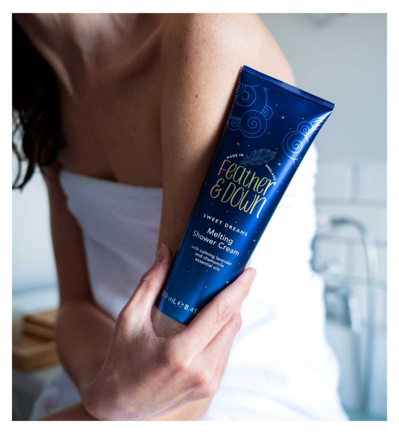 Feather & Down Sweet Dreams Melting Shower Cream 250ml - British product