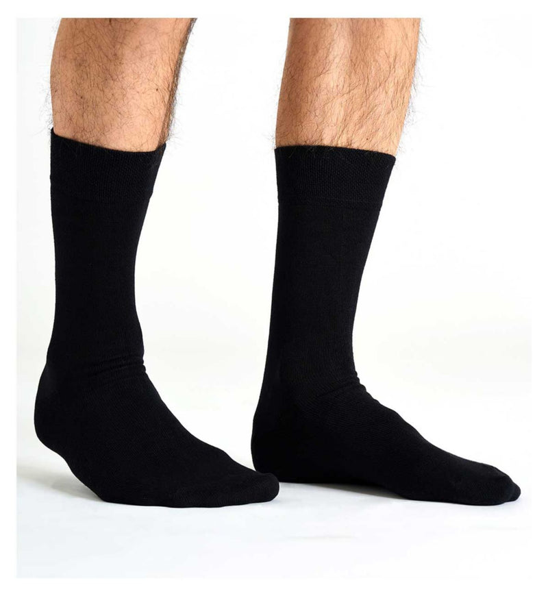 جوارب الكاحل من الخيزران للرجال من Boots، عبوة من 3 قطع - منتج بريطاني