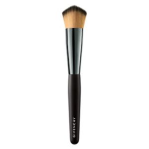Givenchy Foundation Brush Heart Shaped, UK version