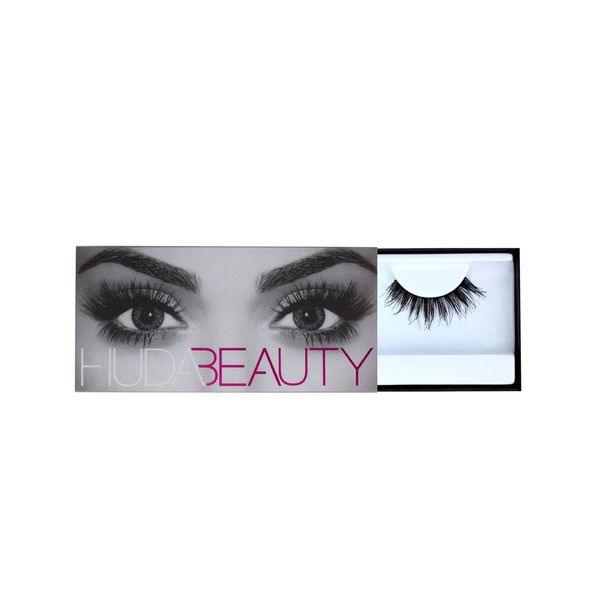 Huda Beauty Classic Lash Samantha 07 false lashes, British brand