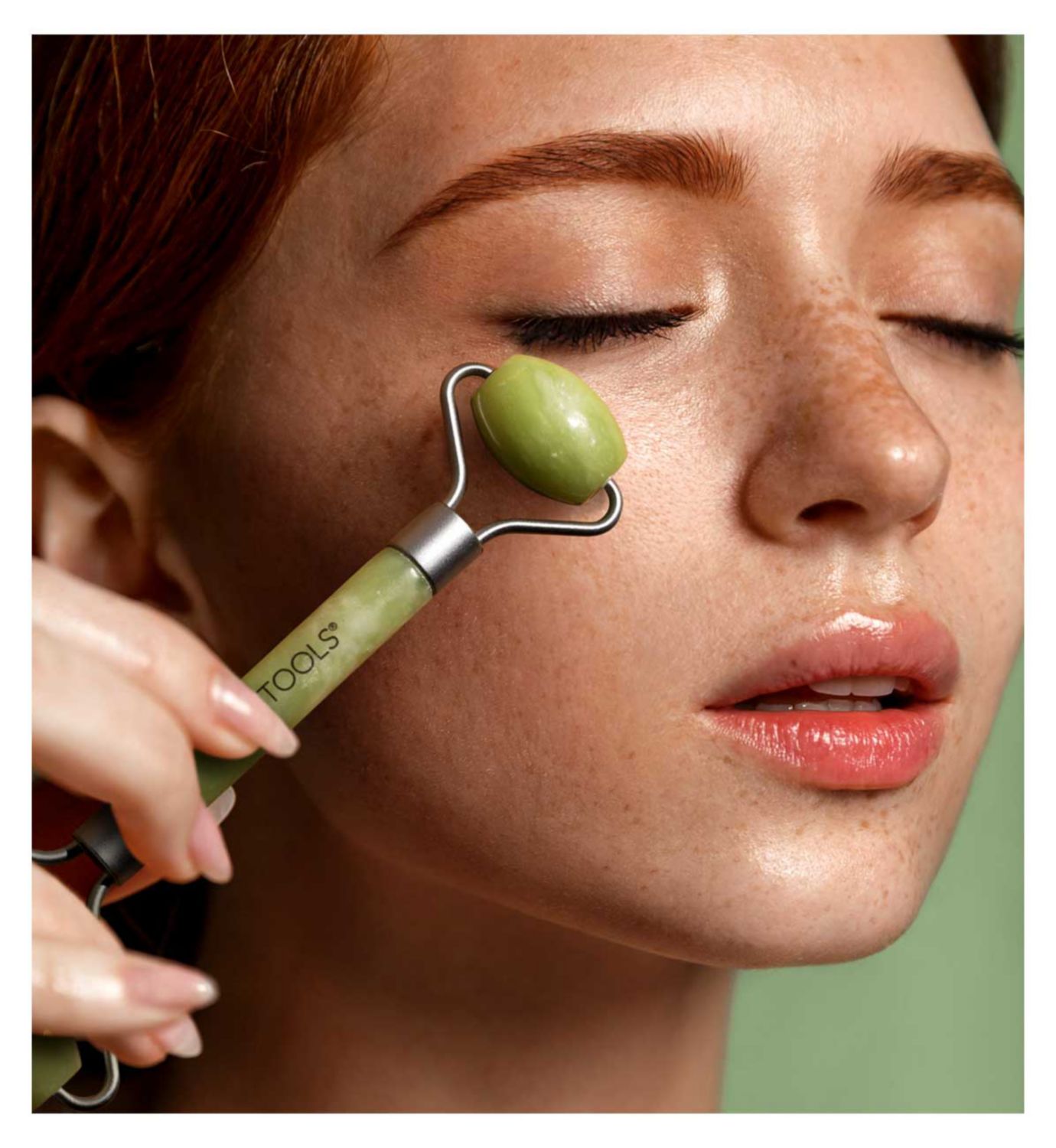EcoTools dual ended jade roller (British brand)