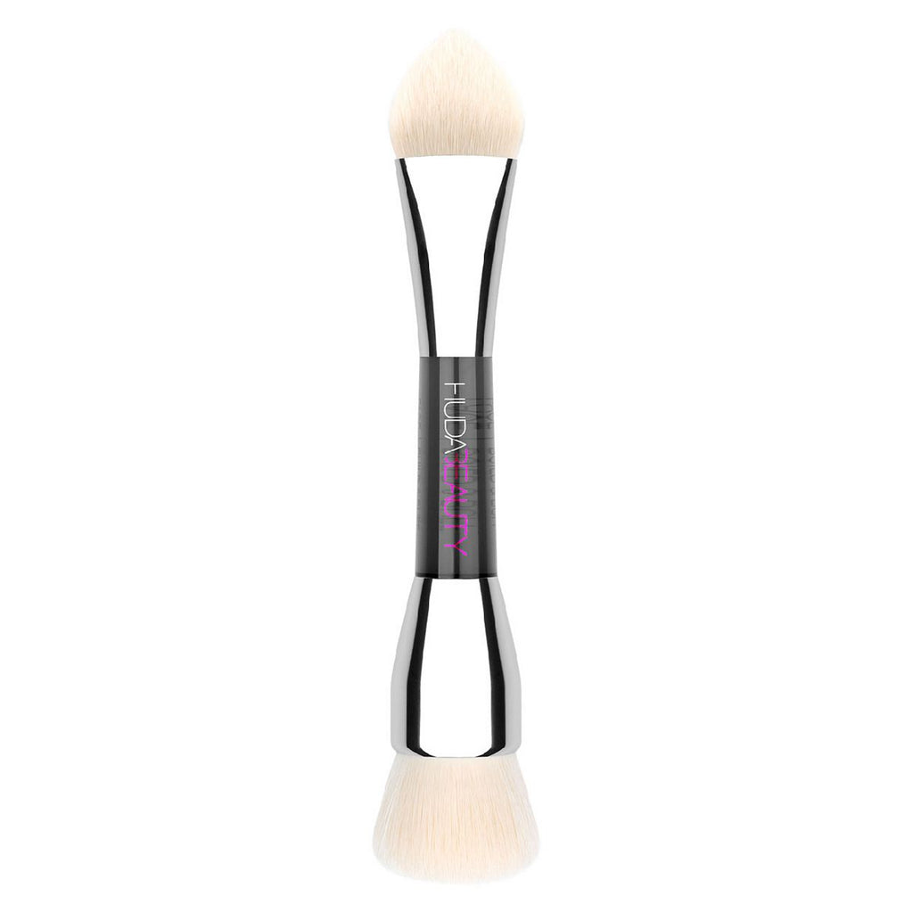 Huda Beauty Build and Buff Foundation Brush