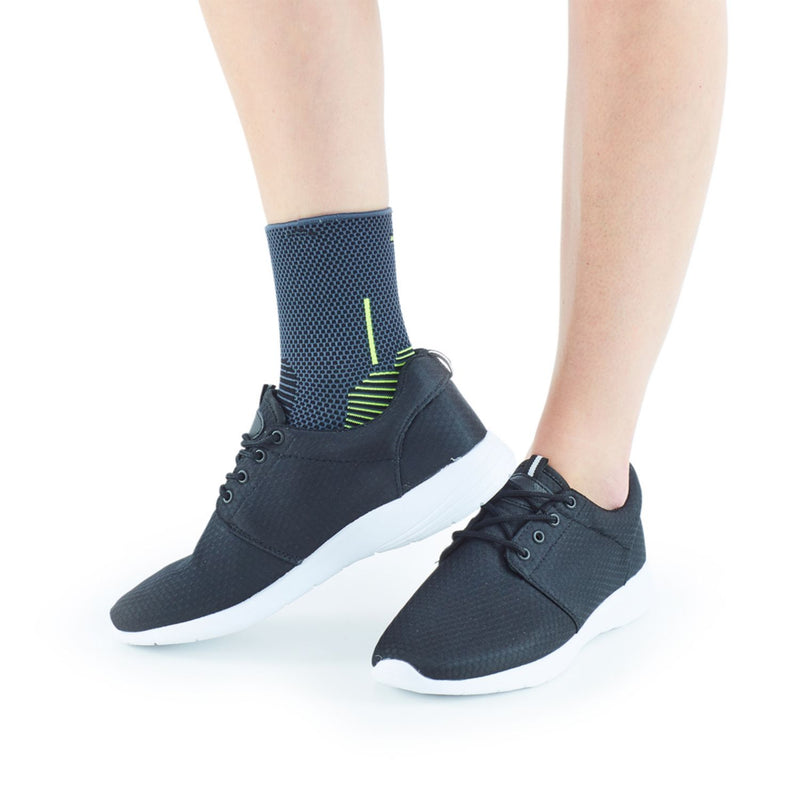 Neo G Active Ankle Support Large compression brace, UK version