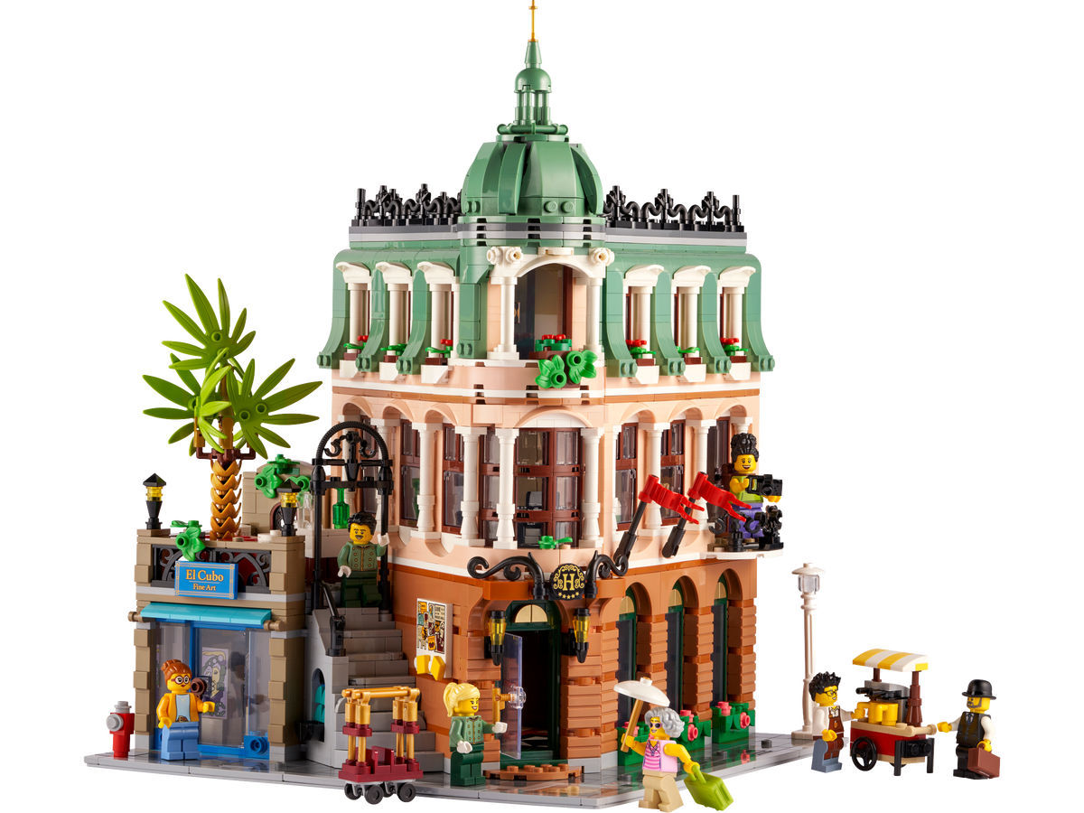 LEGO Boutique Hotel 3066 piece model - British product