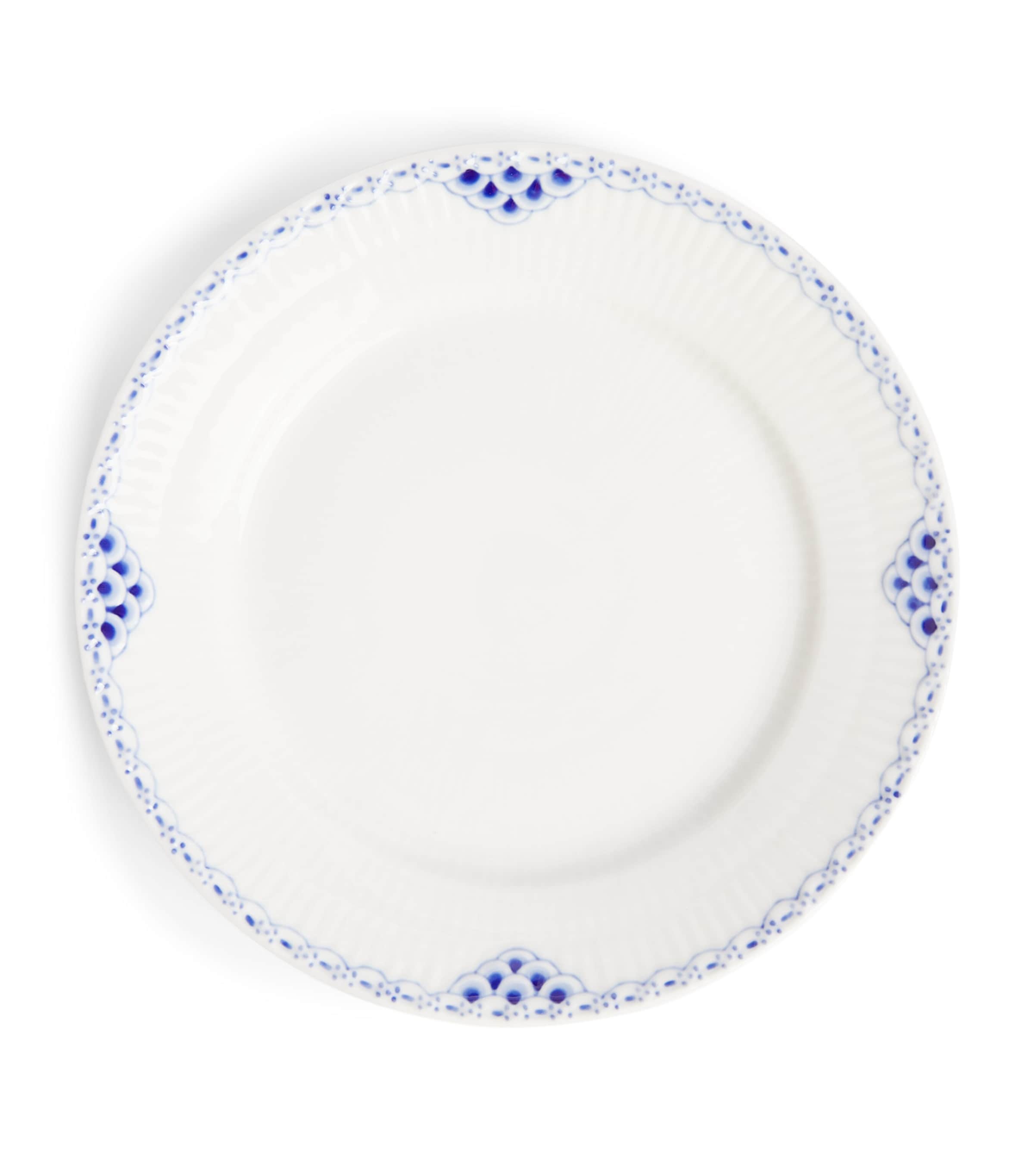 Royal Copenhagen Princess pattern porcelain plate 19cm, imported from the UK