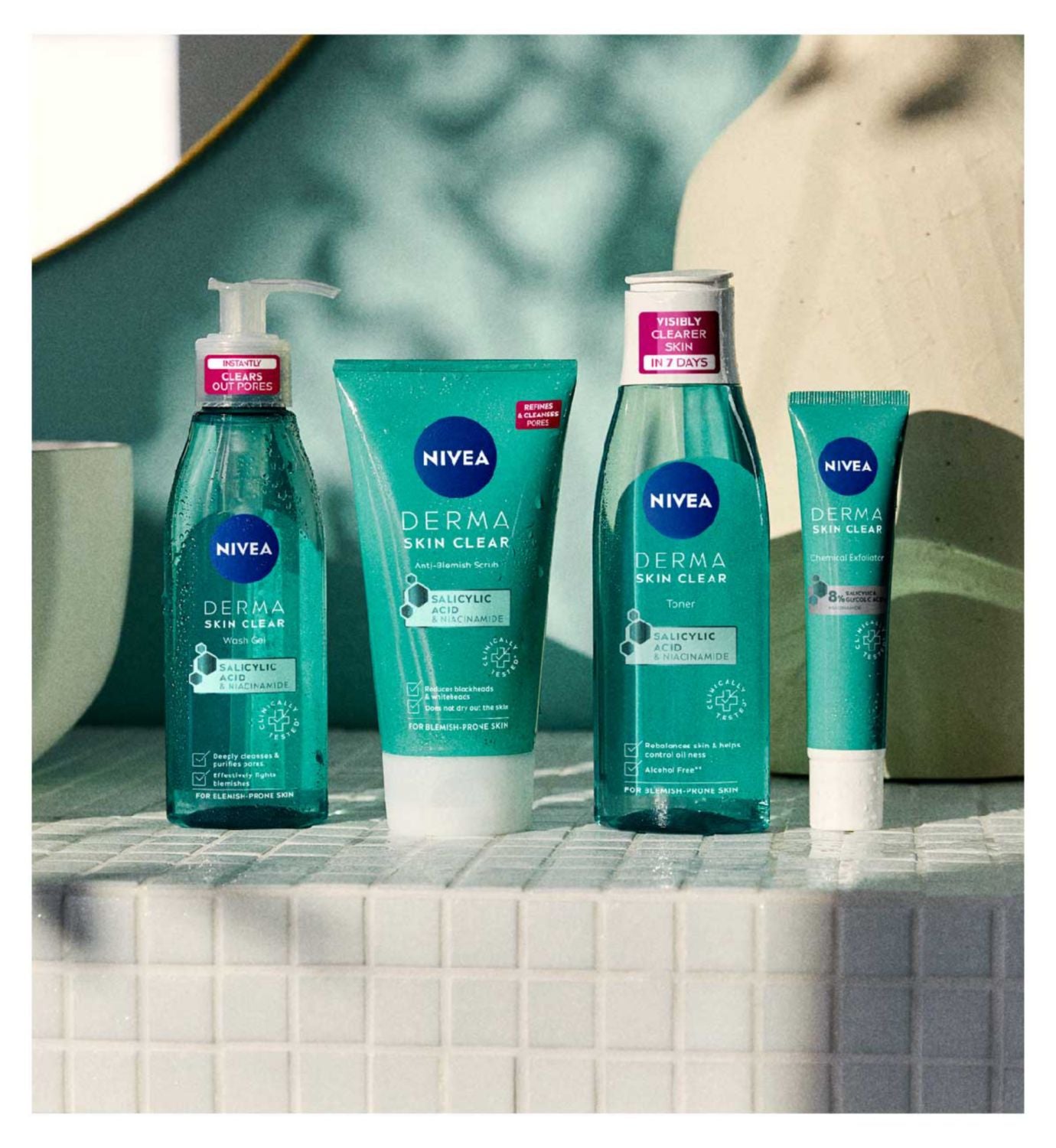 NIVEA Derma Skin Clear chemical exfoliator 40ml, UK version
