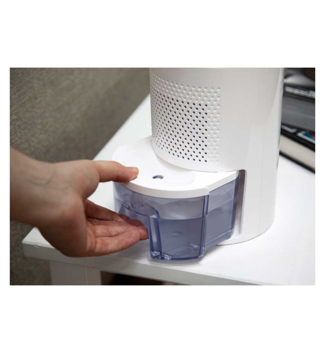 Black Decker mini portable dehumidifier 900ml - British product