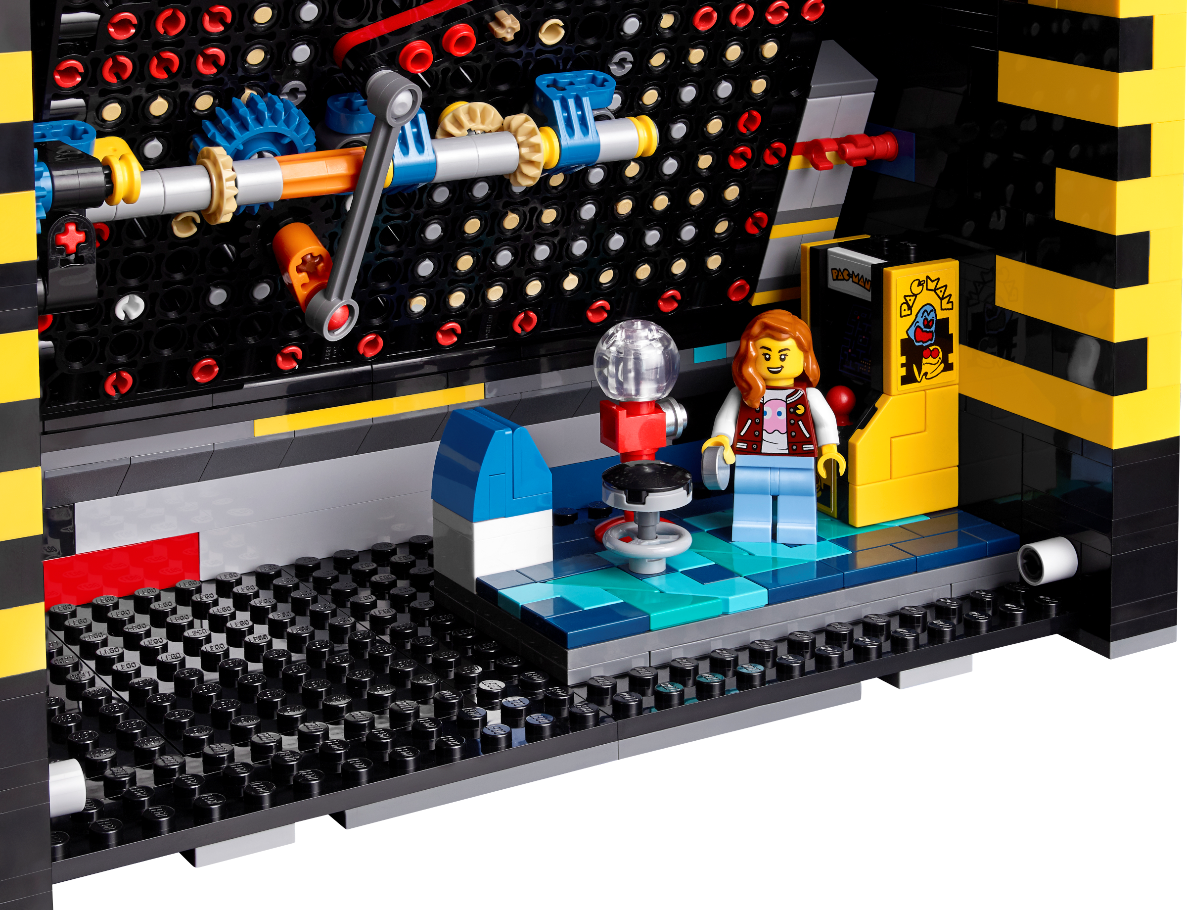 LEGO PAC-MAN Arcade building set 2651 pieces, UK version