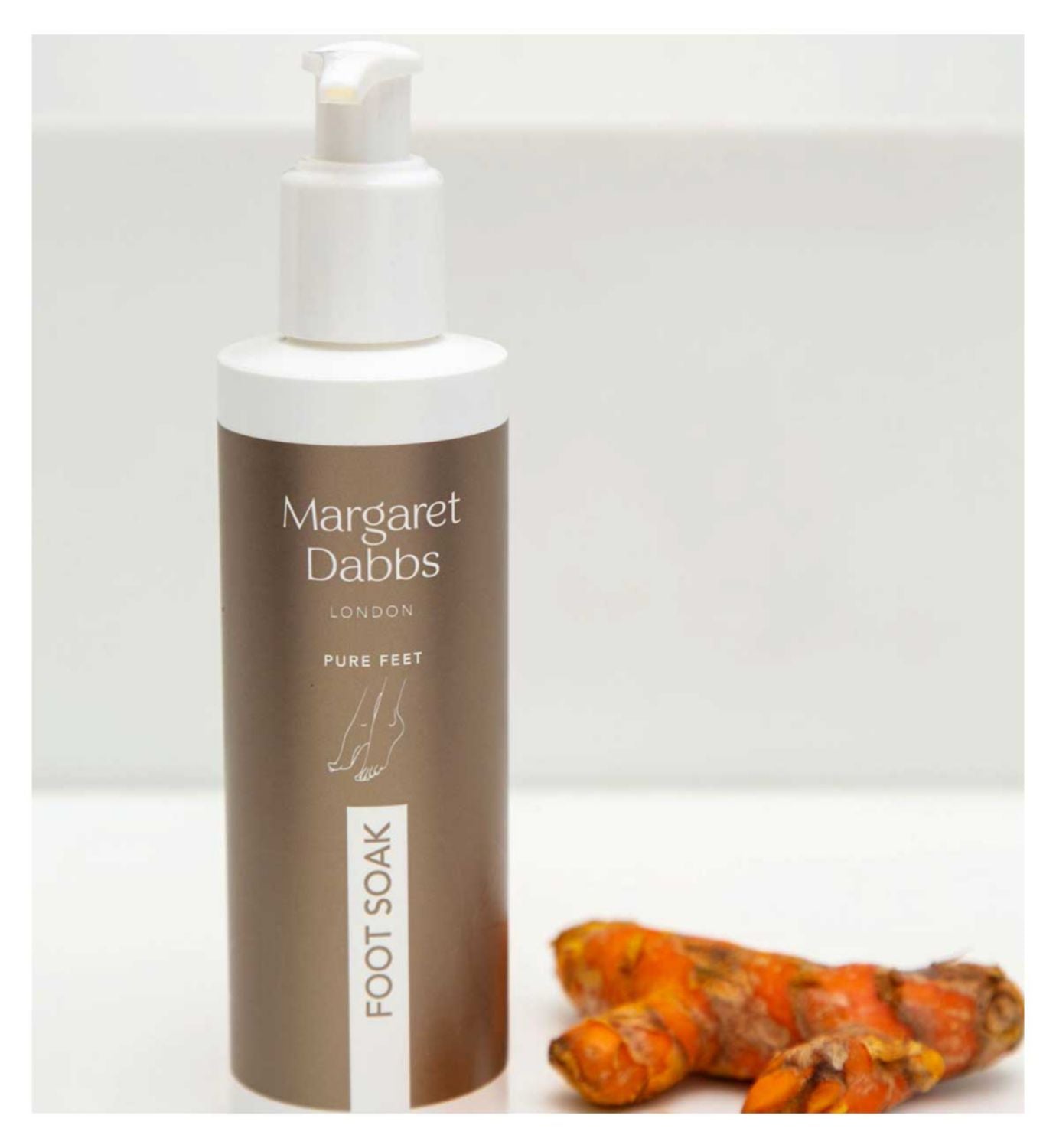 Margret Dabbs Pure Reviving Foot Soak 200ml, imported from the UK