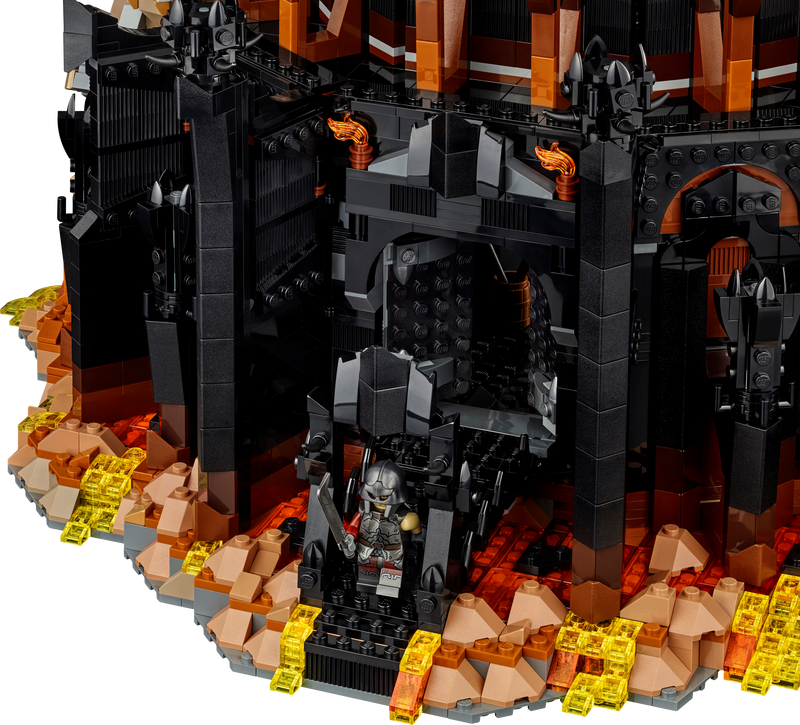 LEGO Barad-dûr dark tower 5471 pieces (British brand)