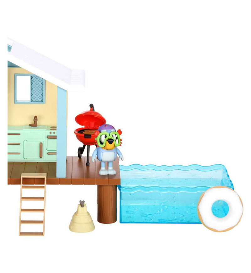 Bluey Beach Cabin Adventure Playset with Figure 25cm - British product