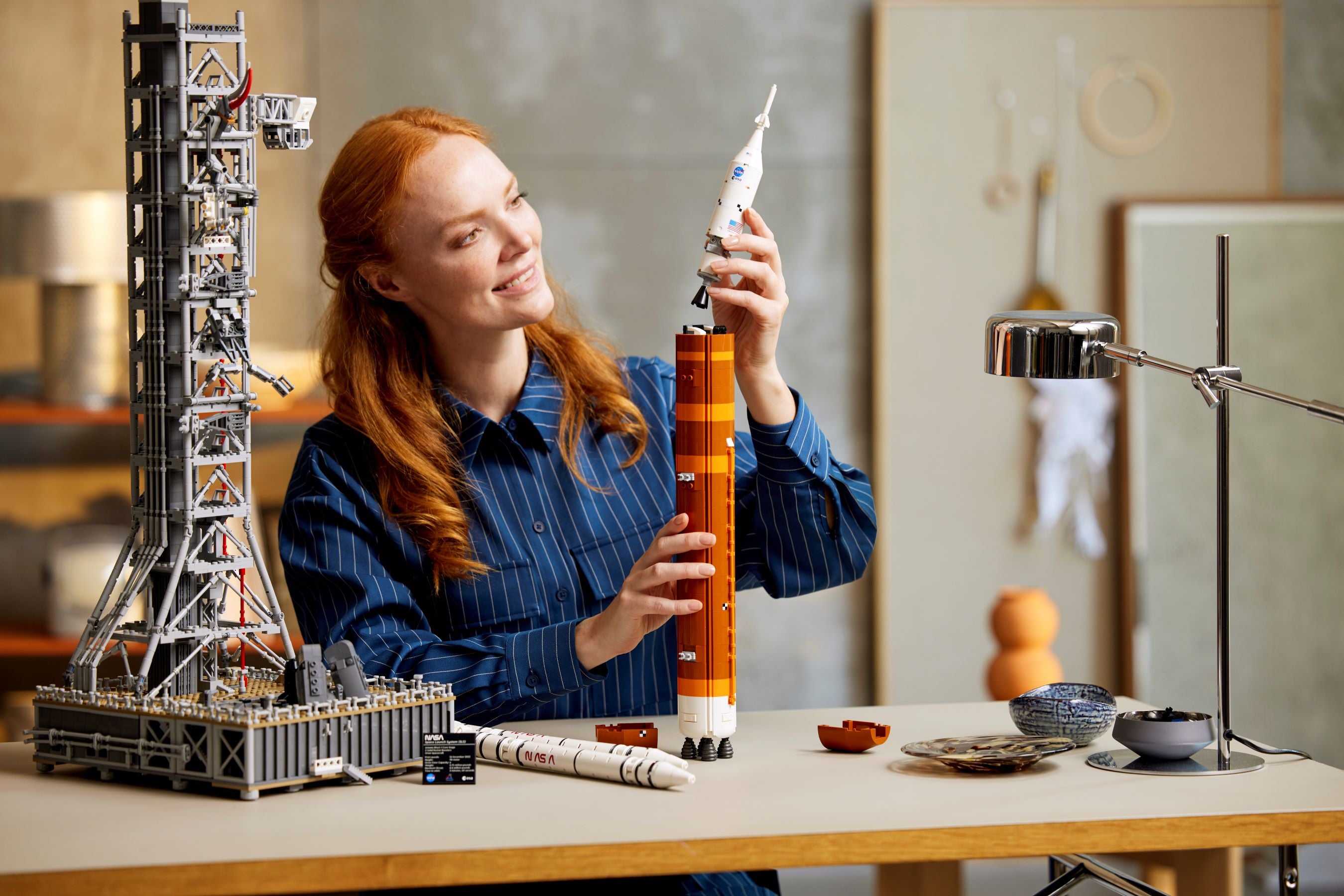 LEGO NASA Artemis Space Launch System model kit 3601 pieces, imported from the UK