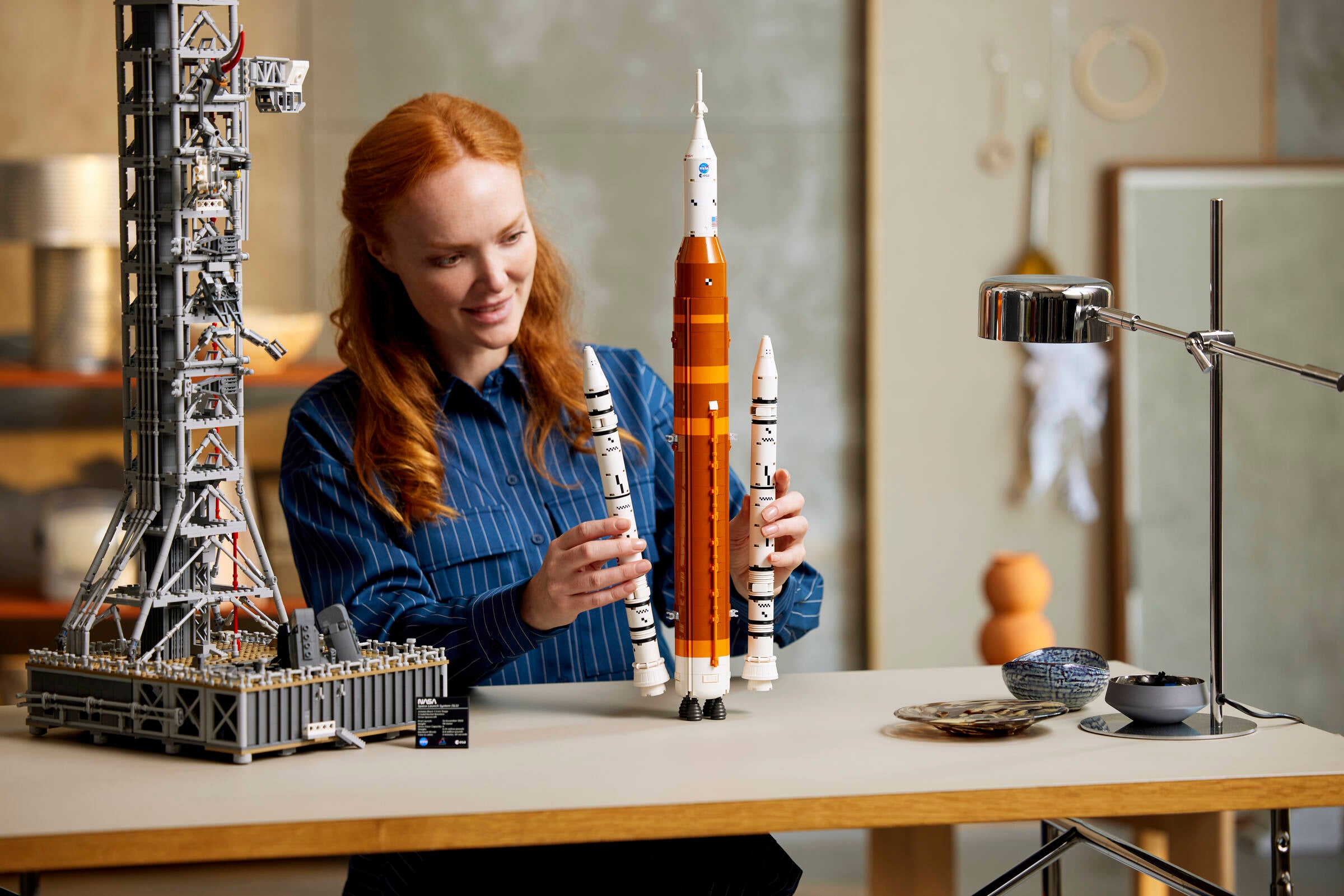 LEGO NASA Artemis Space Launch System model kit 3601 pieces, imported from the UK