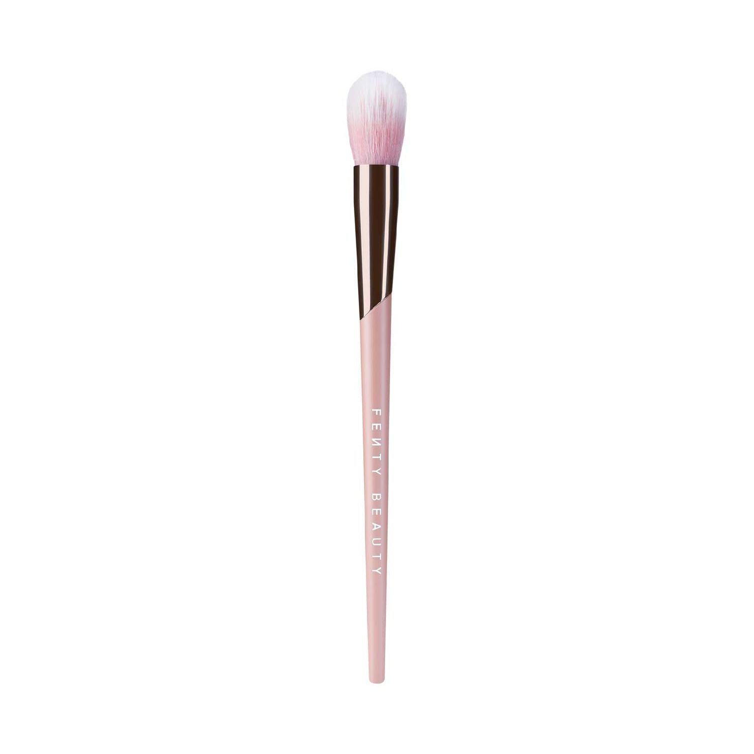 Fenty Beauty Precision Highlighter Brush 135, UK version