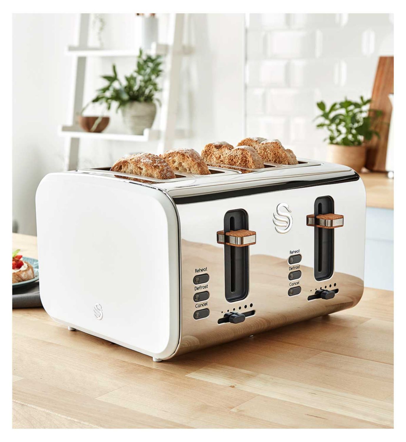 Swan Nordic style toaster white 4 slice, imported from the UK
