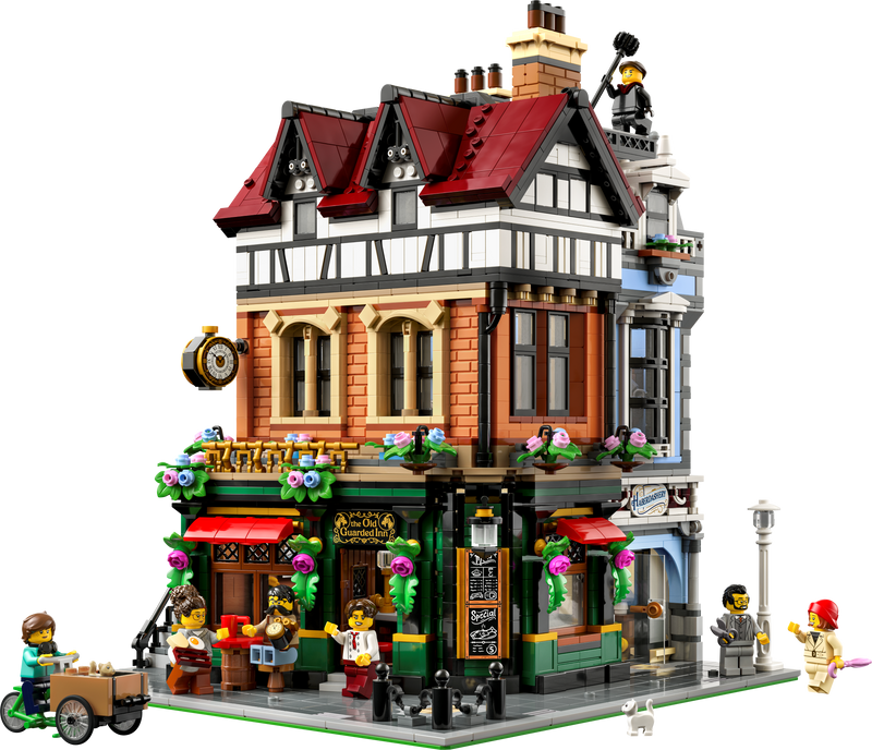 LEGO Tudor Corner Modular Building 3266 Pieces, imported from the UK