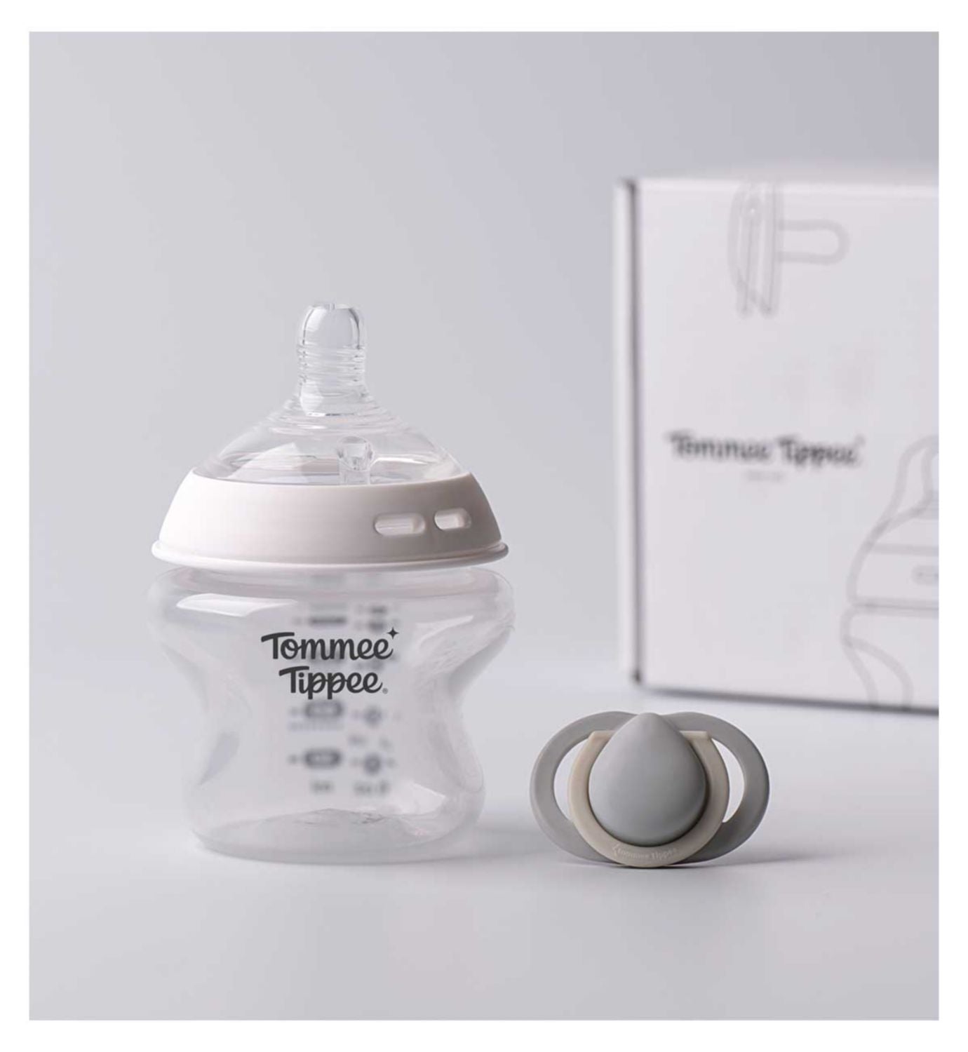 Tommee Tippee Natural Start bottle and soother sample pack - British product