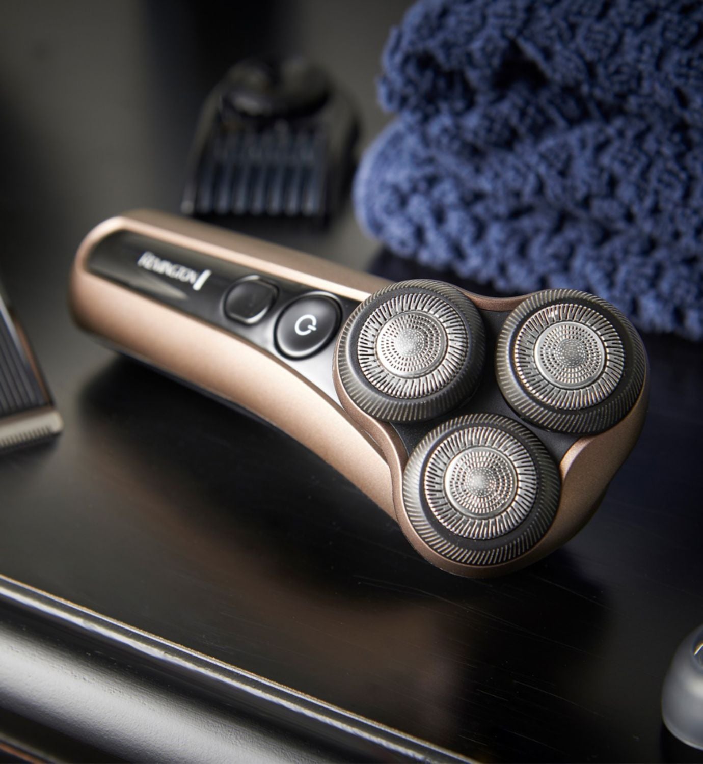 Remington Limitless X9 rotary shaver, UK version