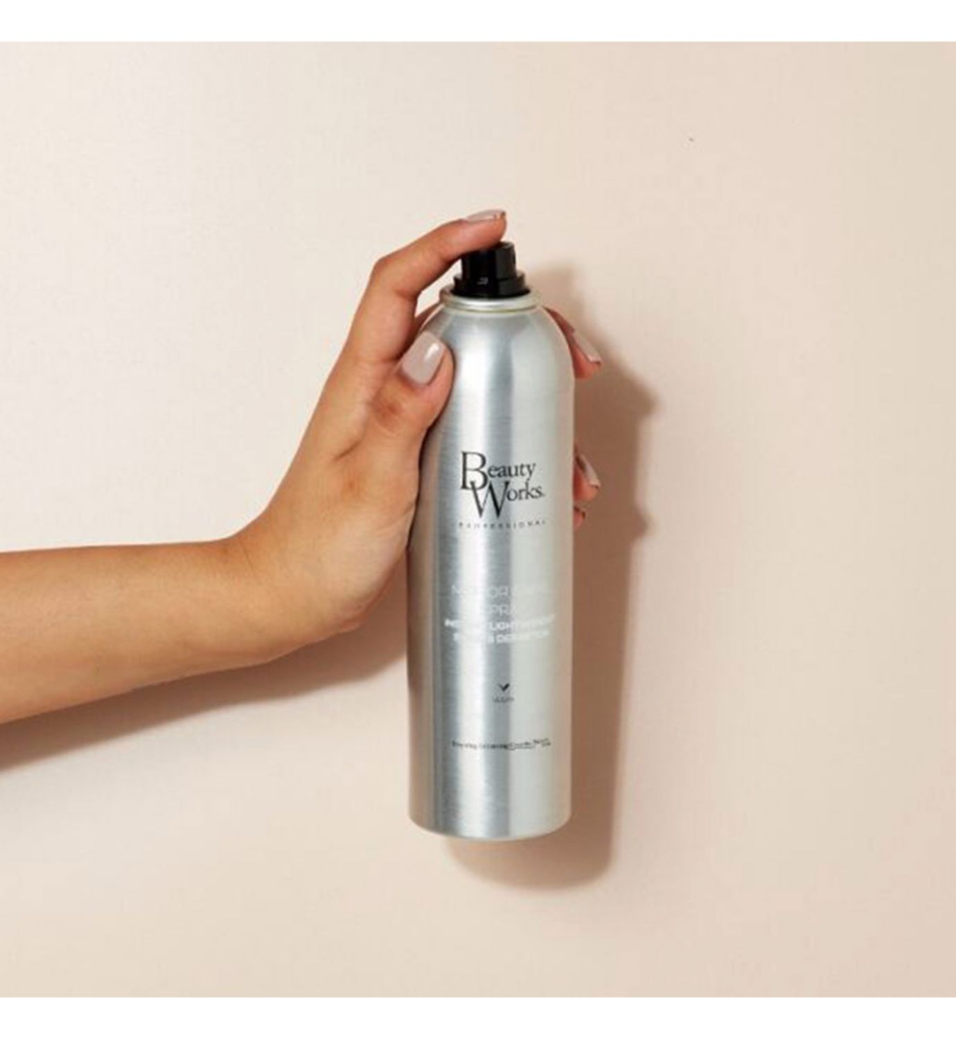 Beauty Works mirror shine spray 250ml, UK version